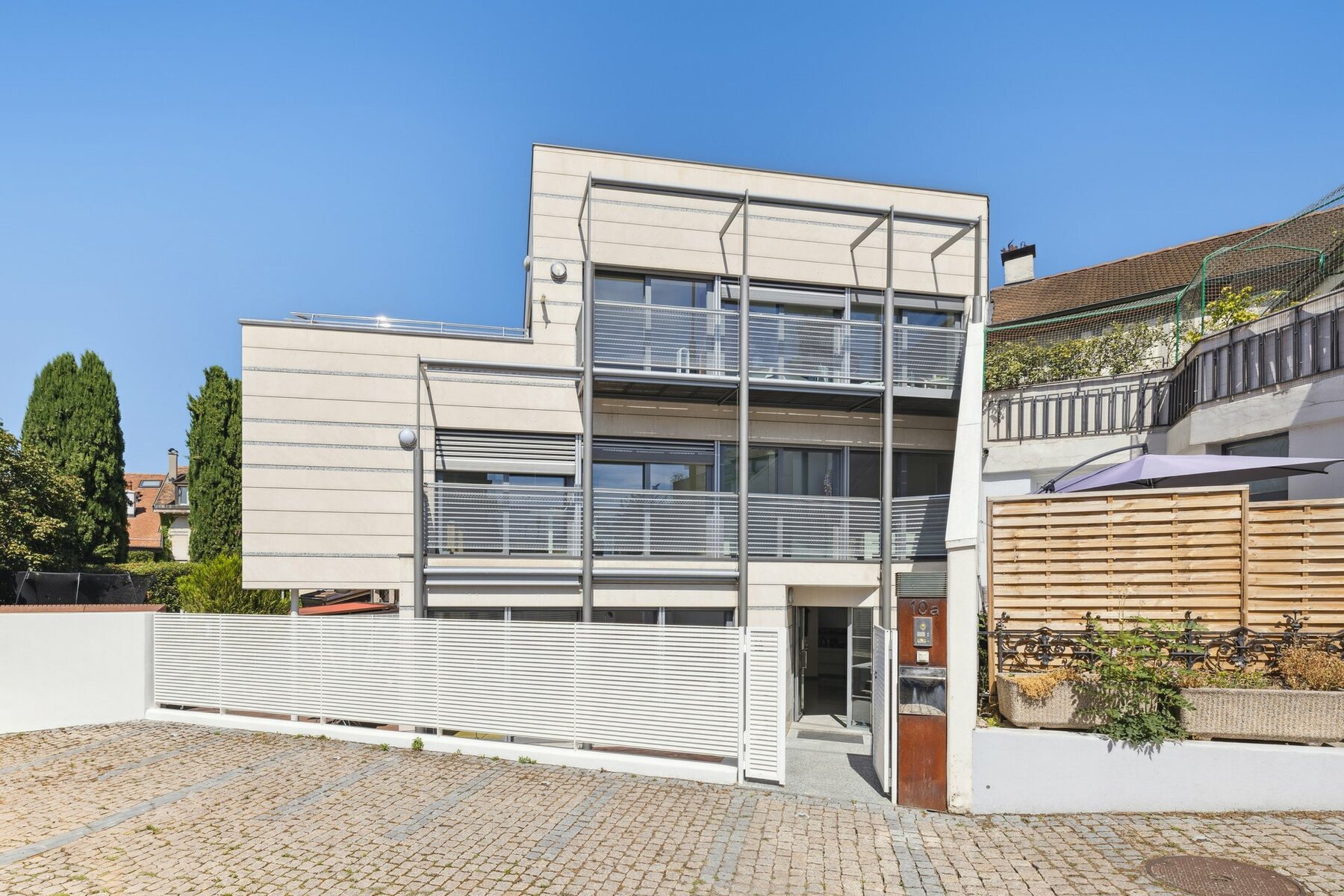 Contemporary village house in the heart of Vieux Chêne-Bourg