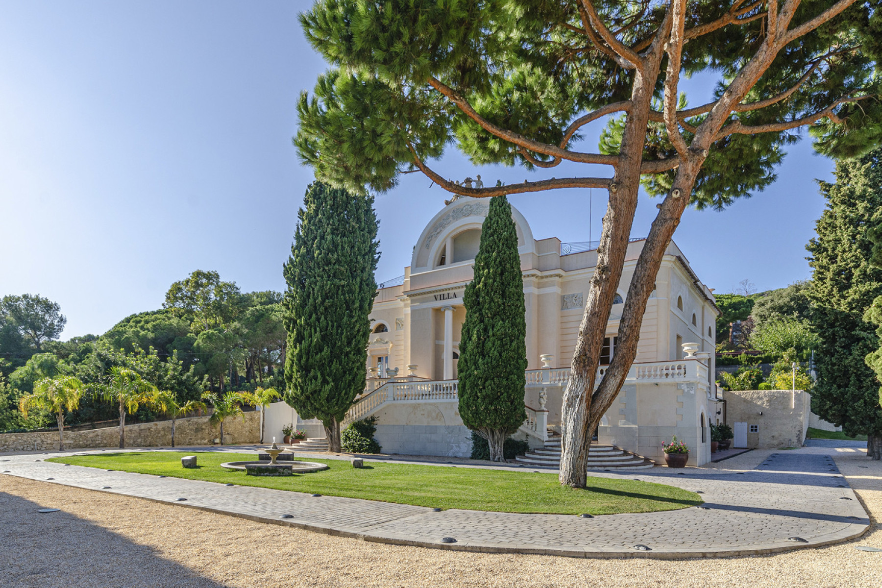 Spectacular mansion in Tiana - North coast of Barcelona