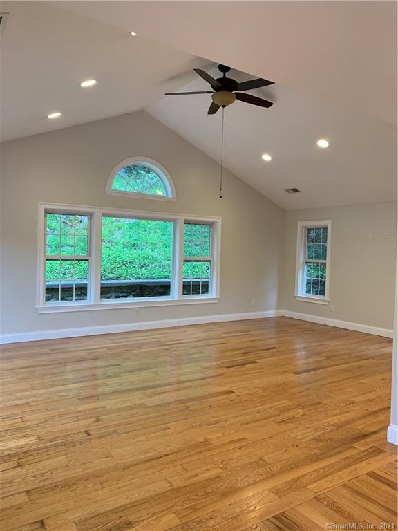 White Ave, Middlebury, CT 06762 #1