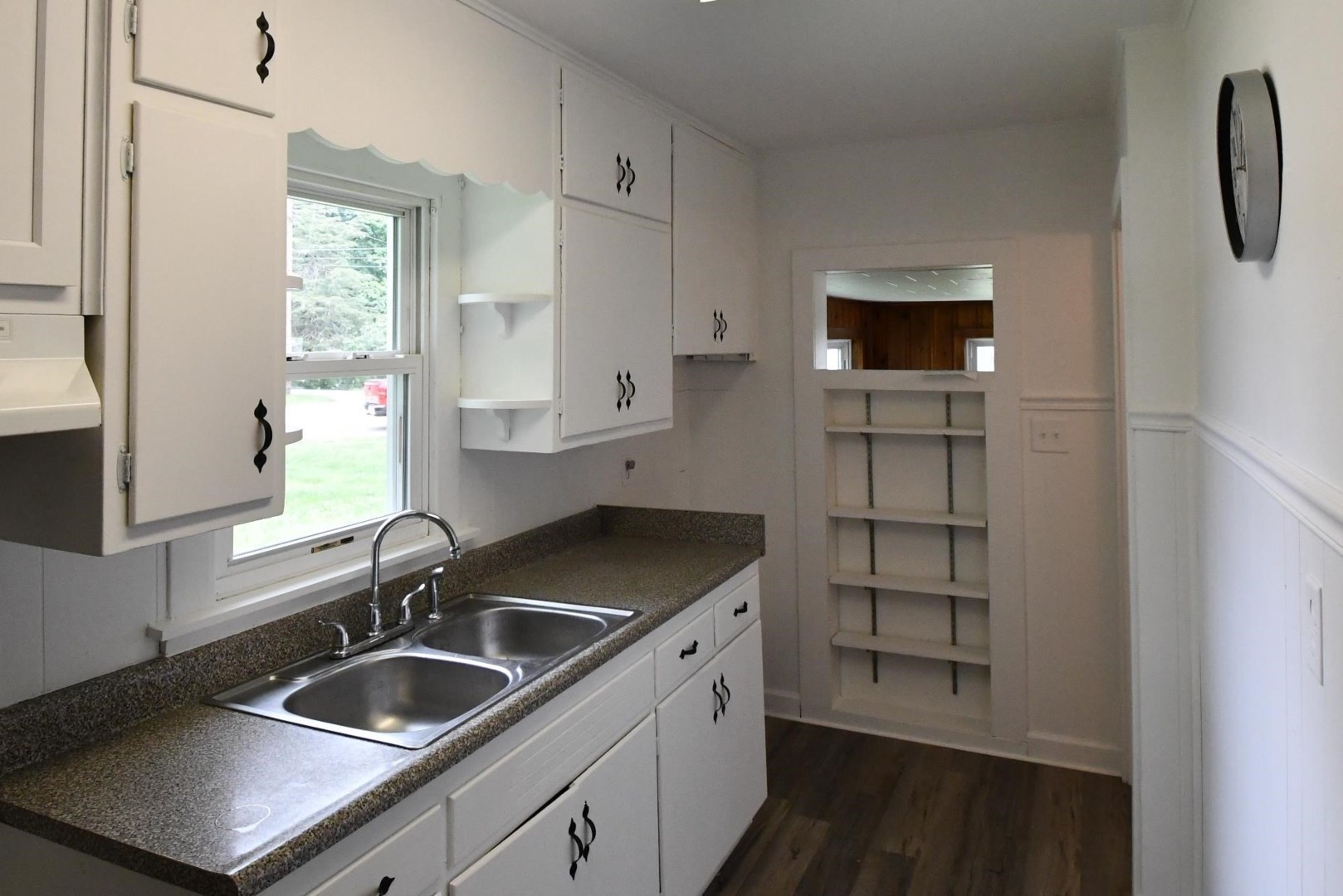12th St, Goshen, IN 46526