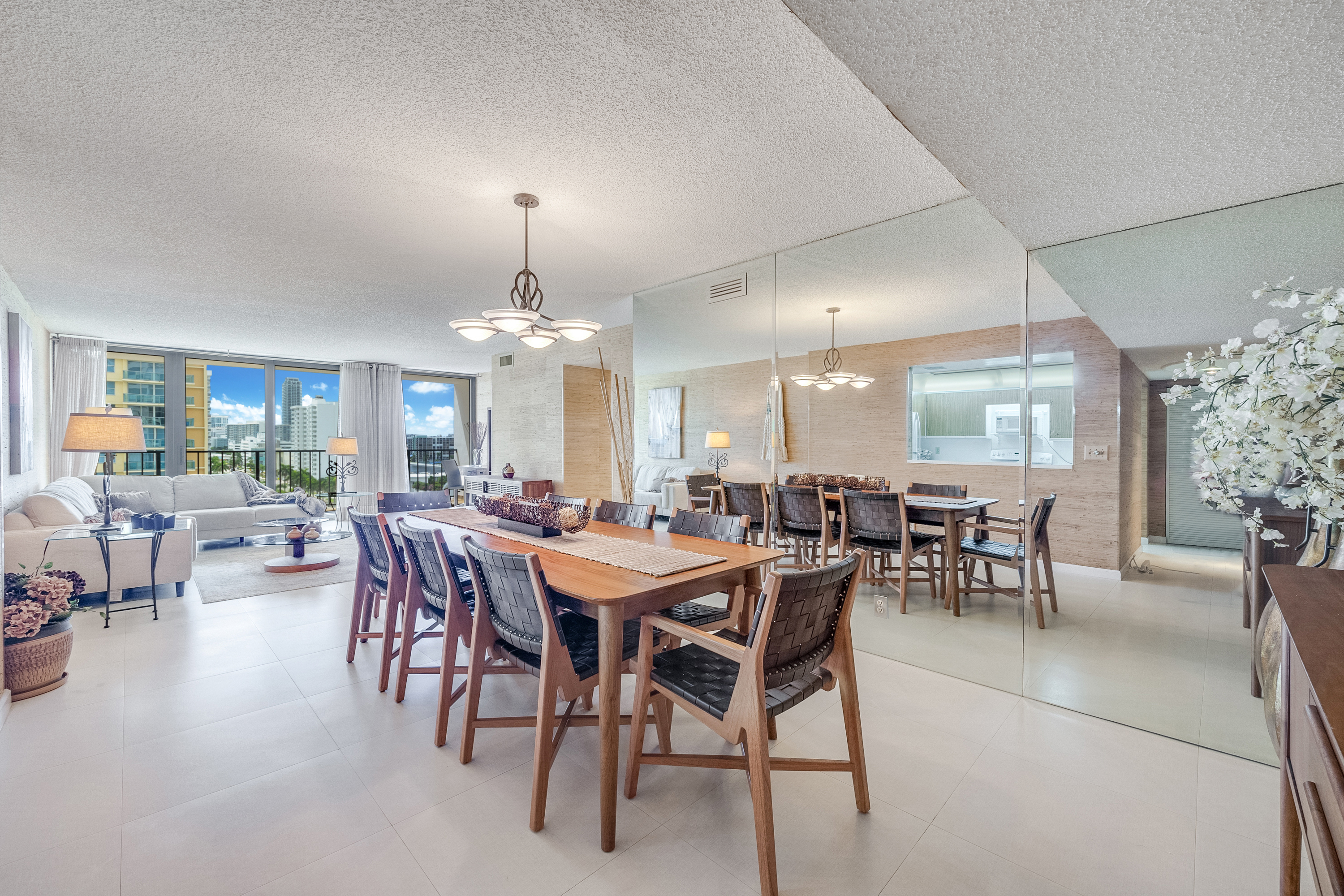 2401 S Ocean Dr, #907, Hollywood, FL