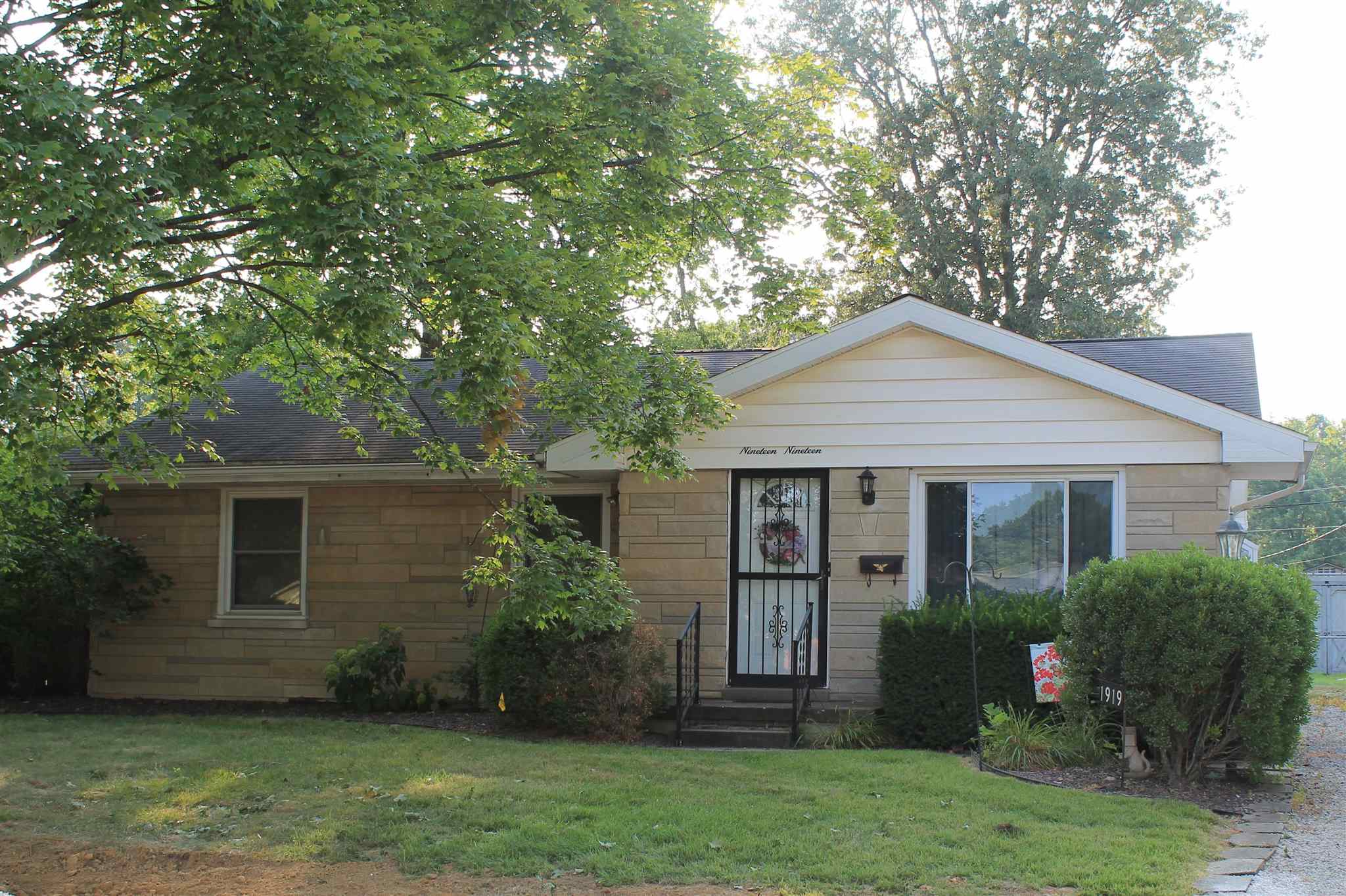 Mcconnell Ave, Evansville, IN 47714 #1