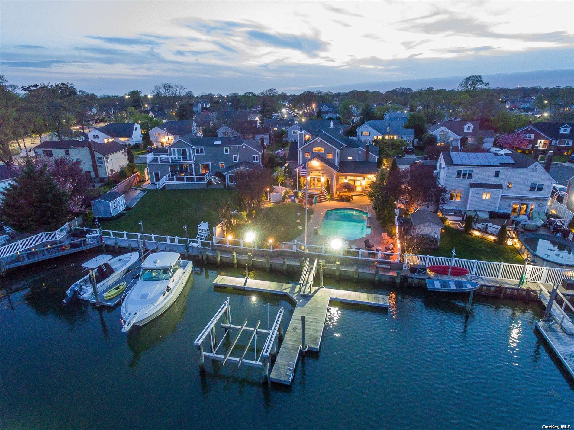 Alfred Ct, Oceanside, NY 11572 #1