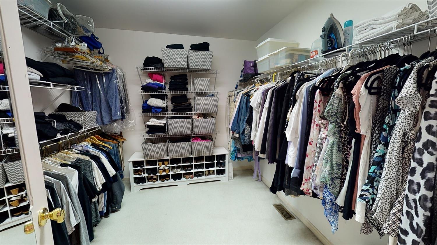 Berry Blossom Ct, Liberty Twp, OH 45011