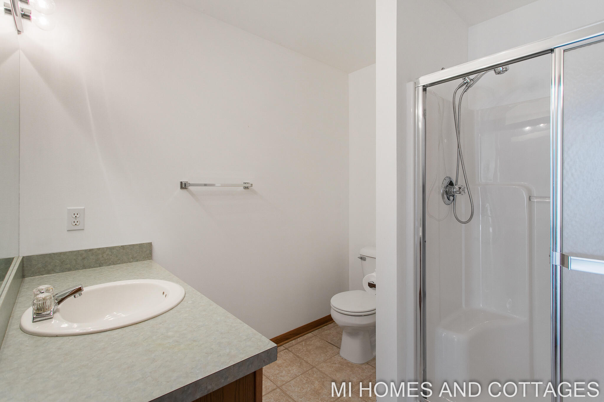 Sapphire Pkwy, Holland, MI 49424 #1