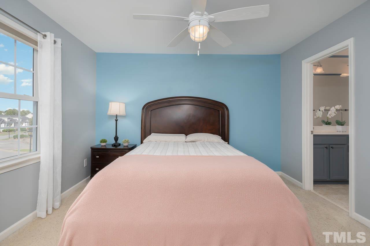 Myrtle Grove Ln, Apex, NC 27502