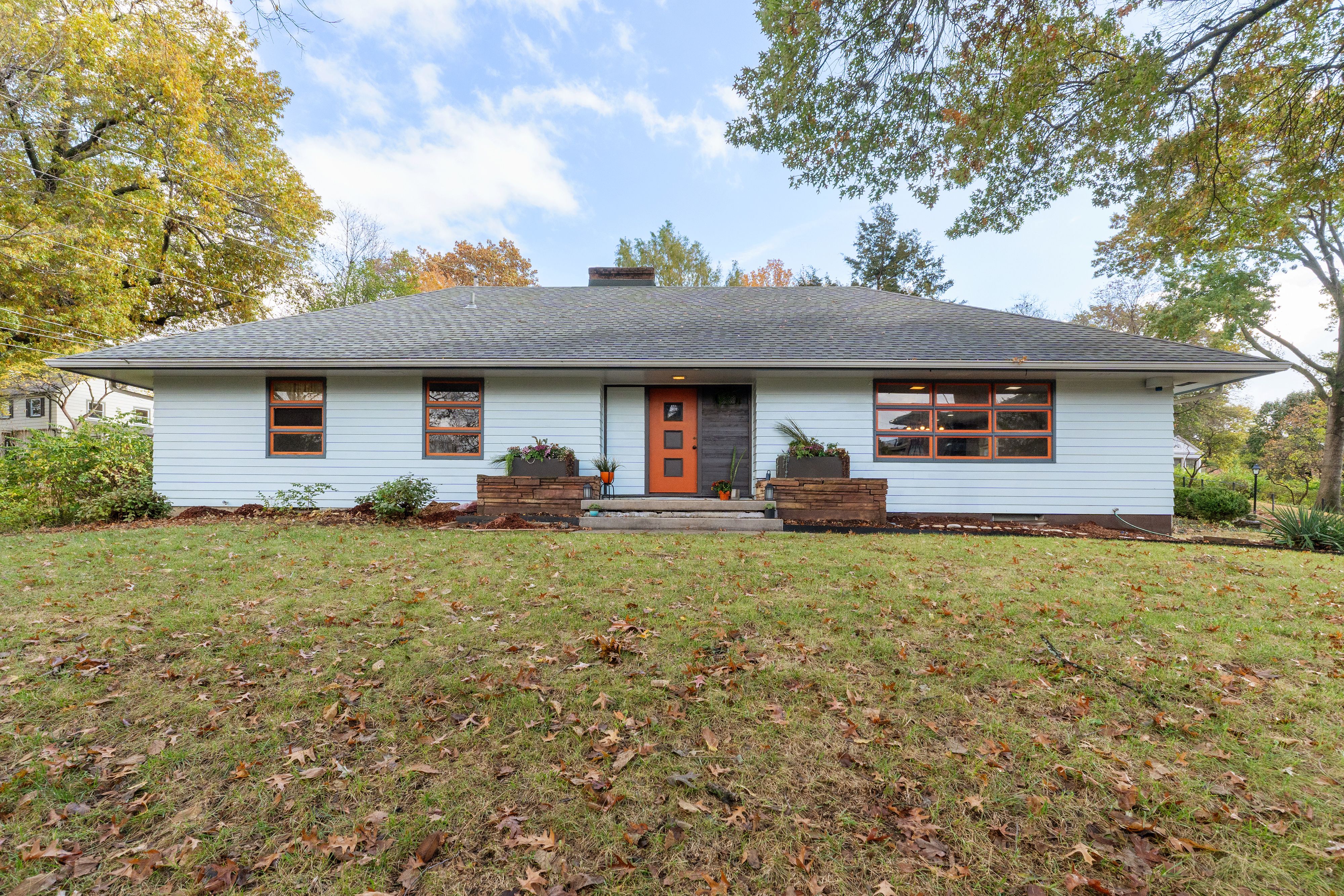 Mid-Century Atomic Ranch in Crestwood