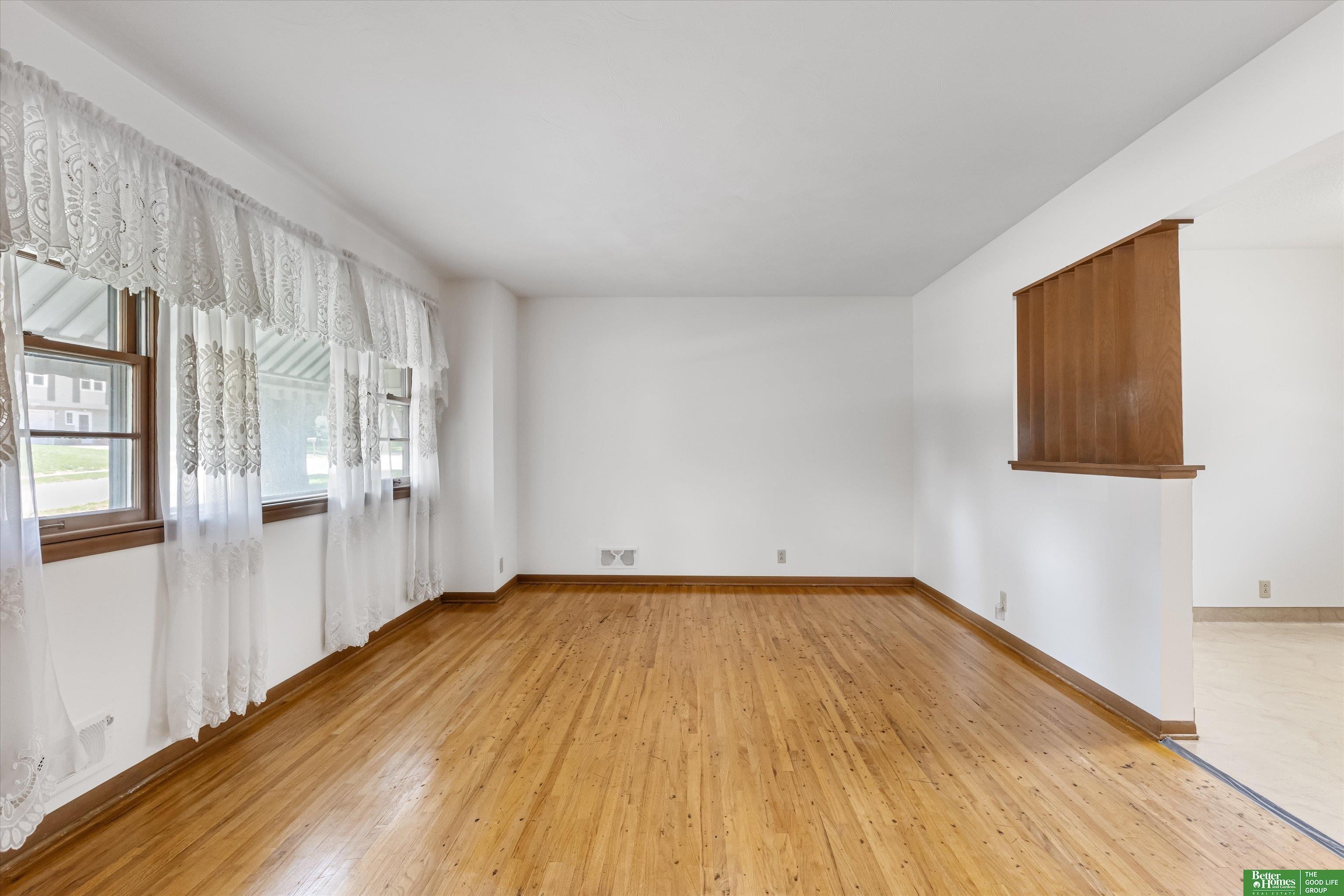 Boyd St, Omaha, NE 68134 #1