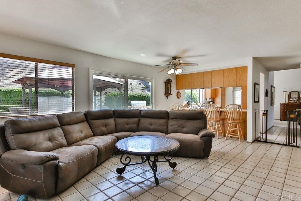 Woodhollow Ln, Poway, CA 92064