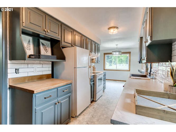 130th Pl, Portland, OR 97230 #1