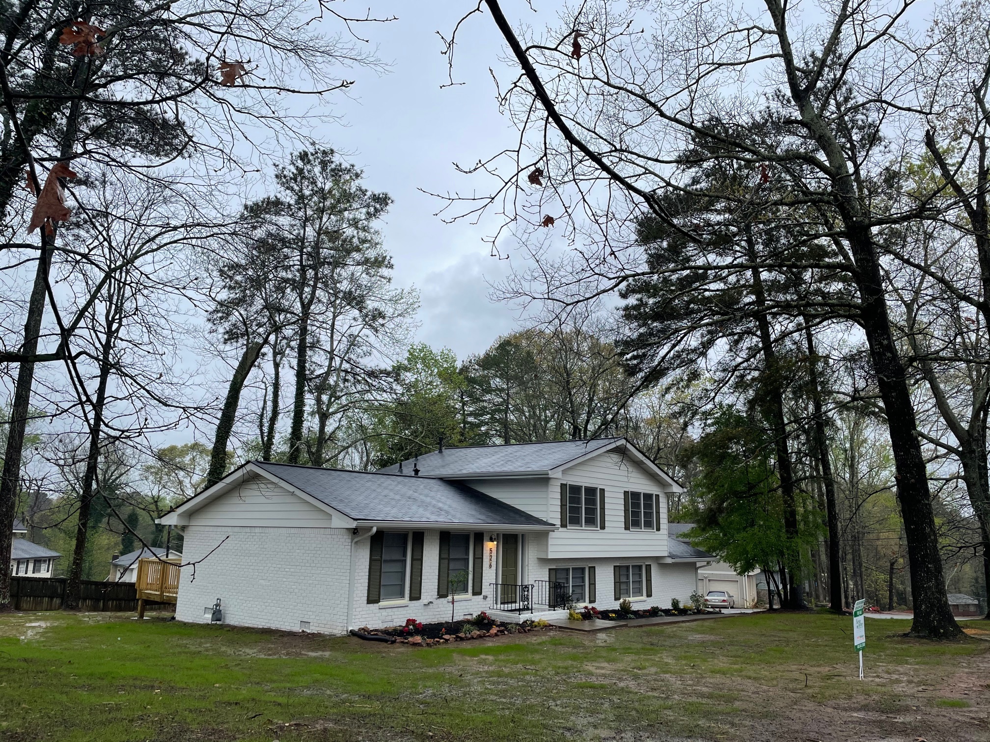 Rockborough Dr, Stone Mountain, GA 30083