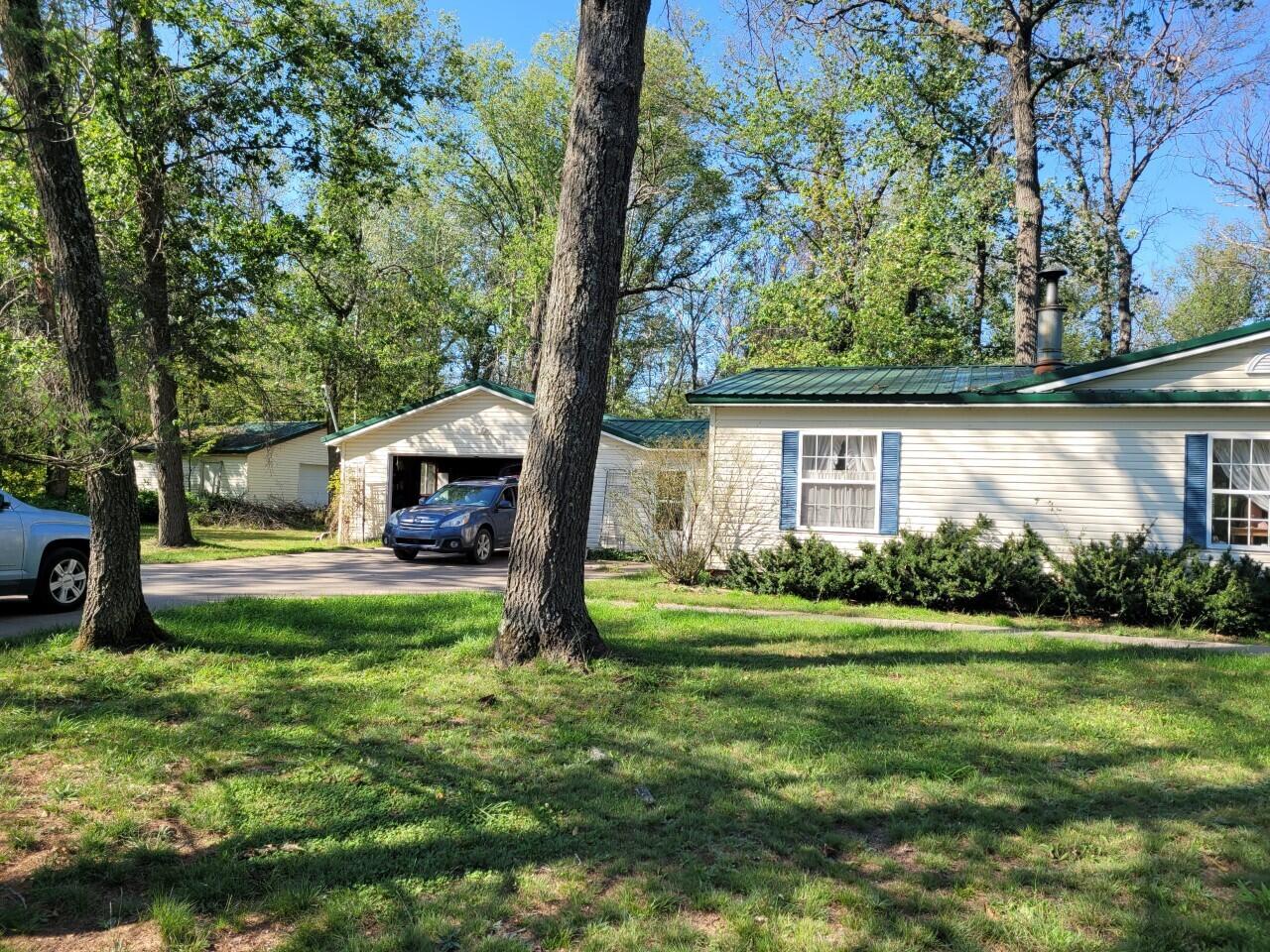 13 Mile Rd, Marion, MI 49665