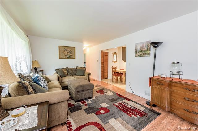 Fendt St, Farmington Hills, MI 48335 #1