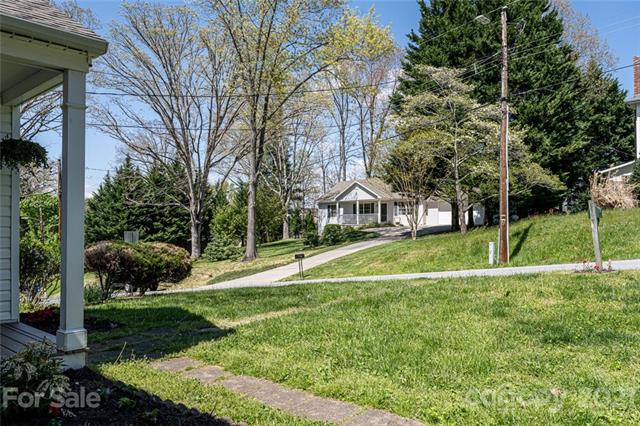 Shady Oak Dr, Asheville, NC 28803