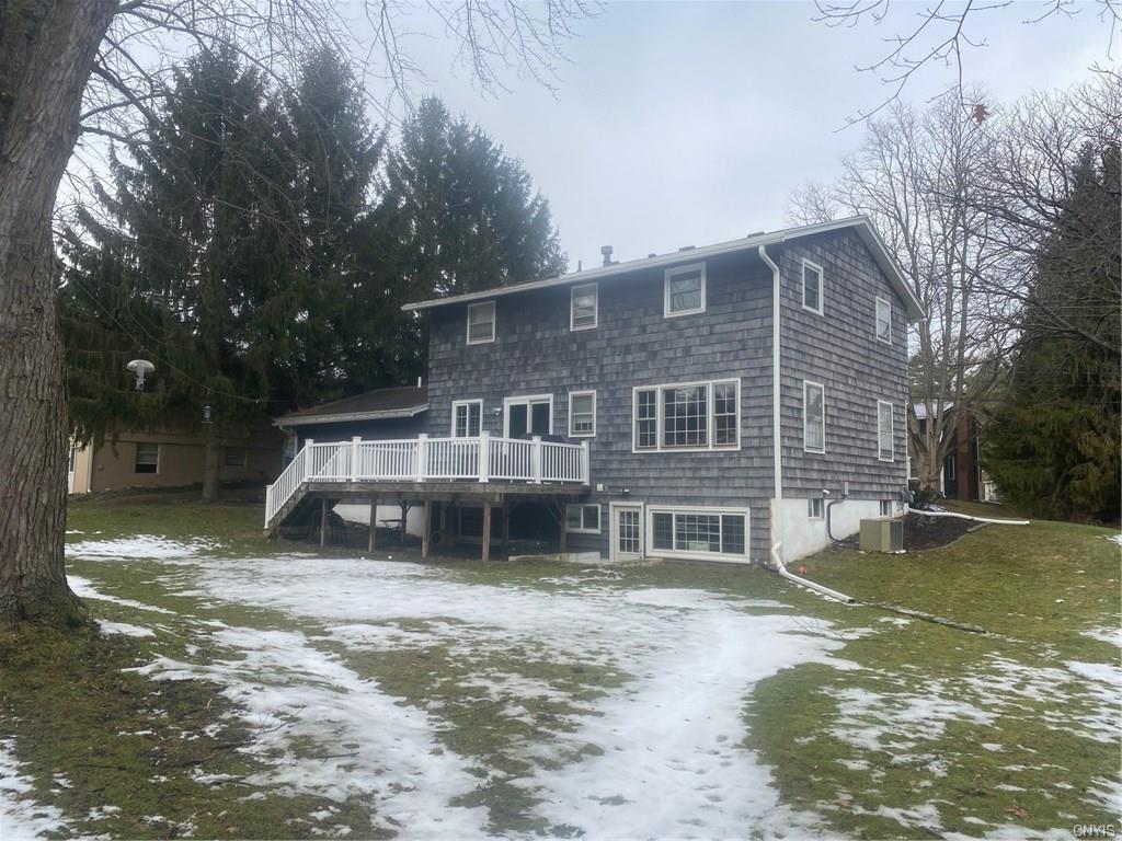 Rosewell Mdw, Syracuse, NY 13214