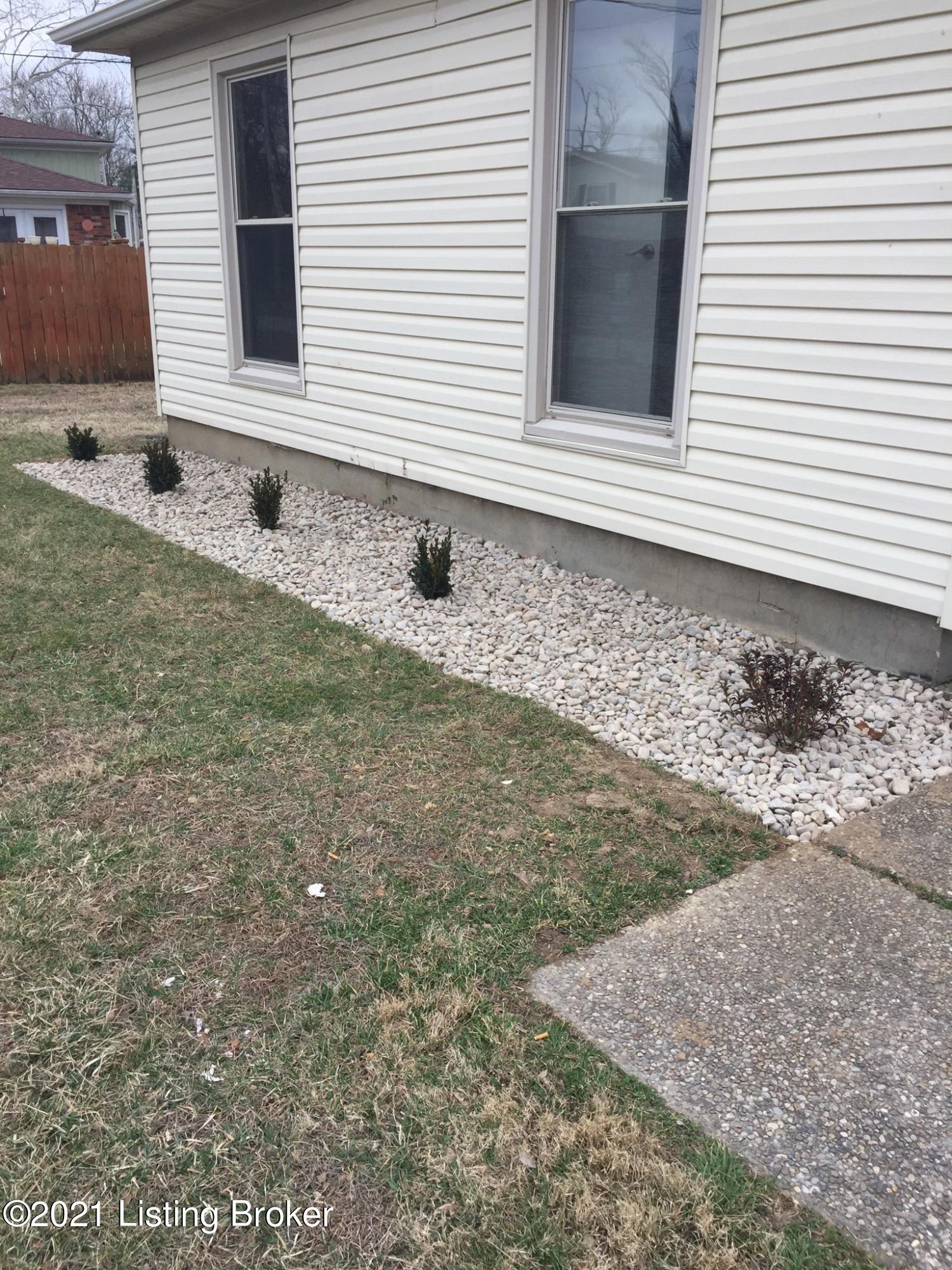 Pirogue Rd, Louisville, KY 40299 #1