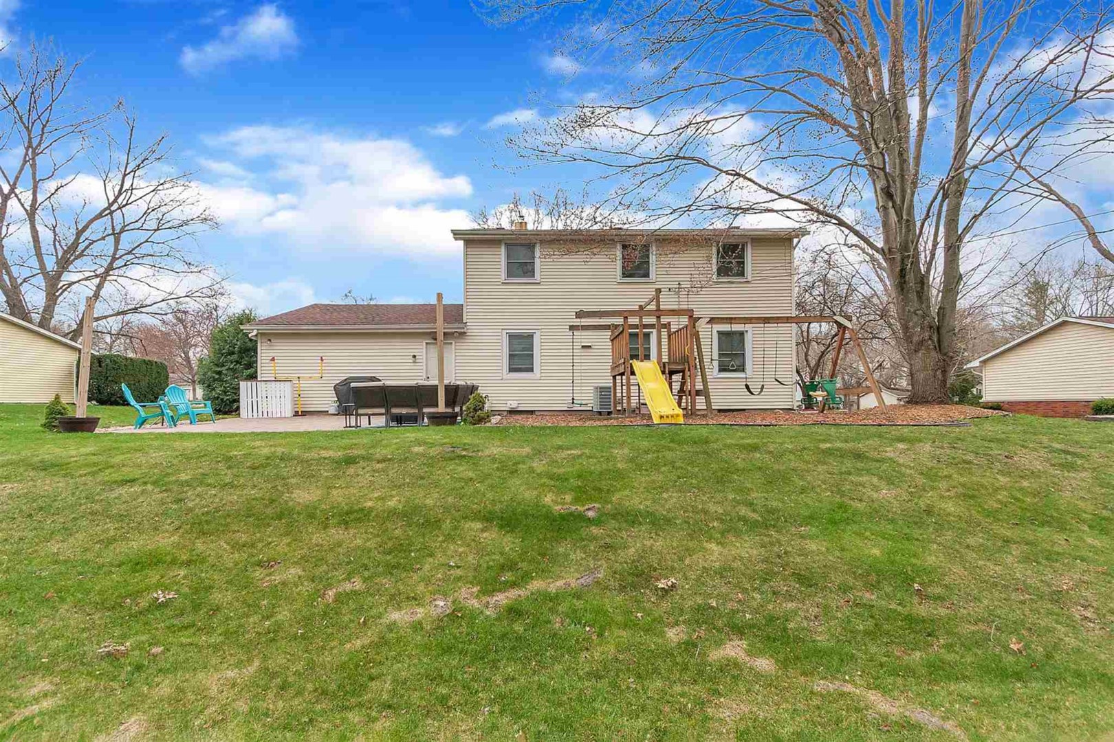 Westover Dr, South Bend, IN 46637 #1