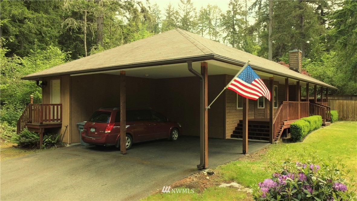 Hillcrest Dr, Anderson Island, WA 98303