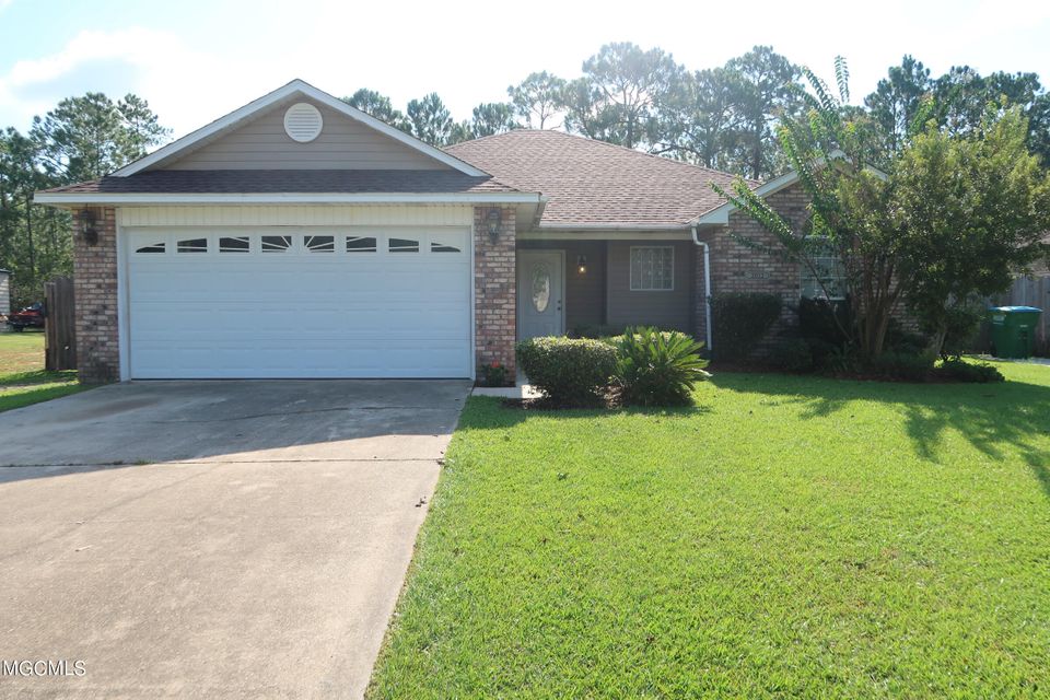 Barracuda Dr, Gautier, MS 39553
