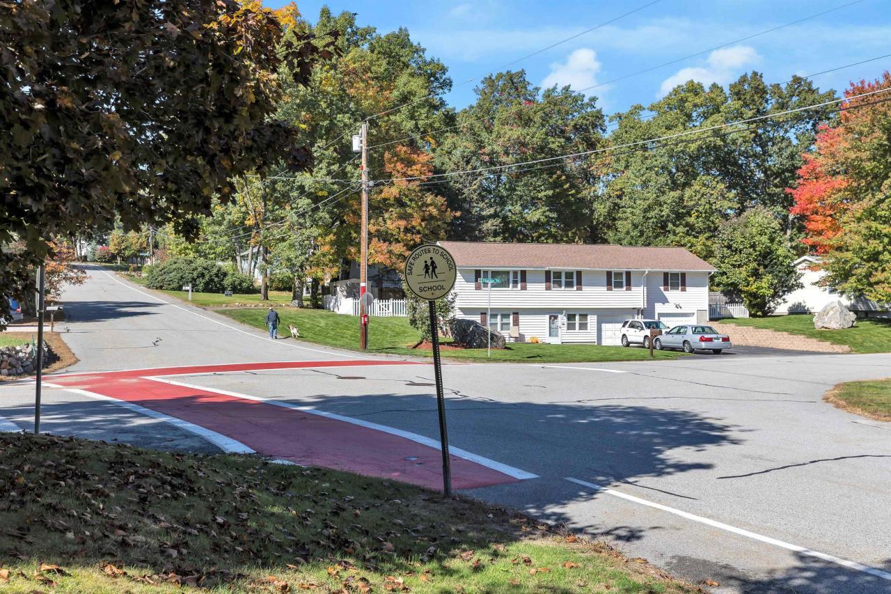 Westwood Dr, Nashua, NH 03062 #1