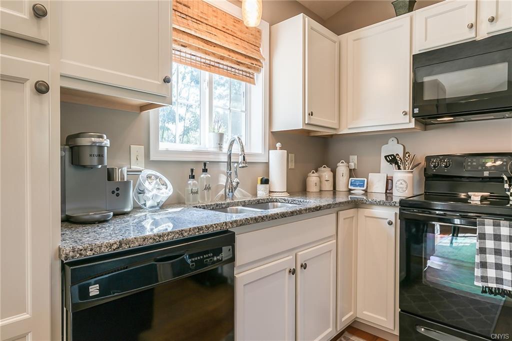 Festa Fairway Ln, Baldwinsville, NY 13027 #1