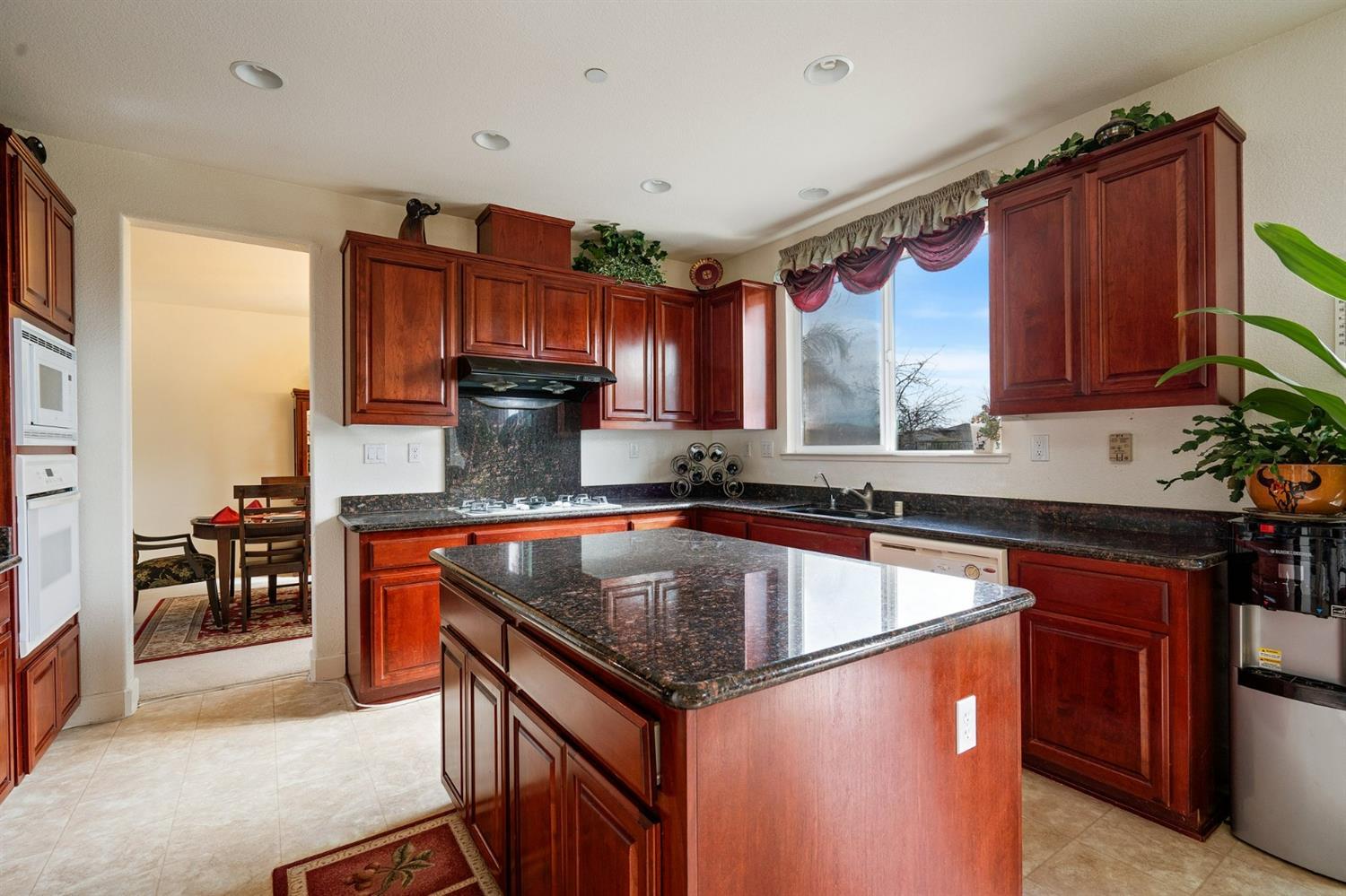 Mallard St, Woodland, CA 95695