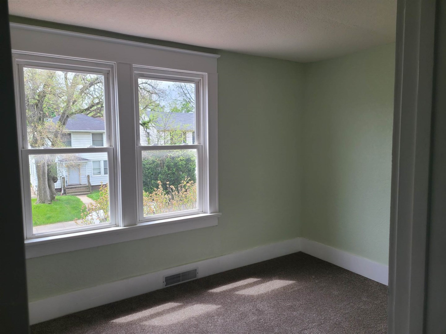 3rd St, Fort Wayne, IN 46808