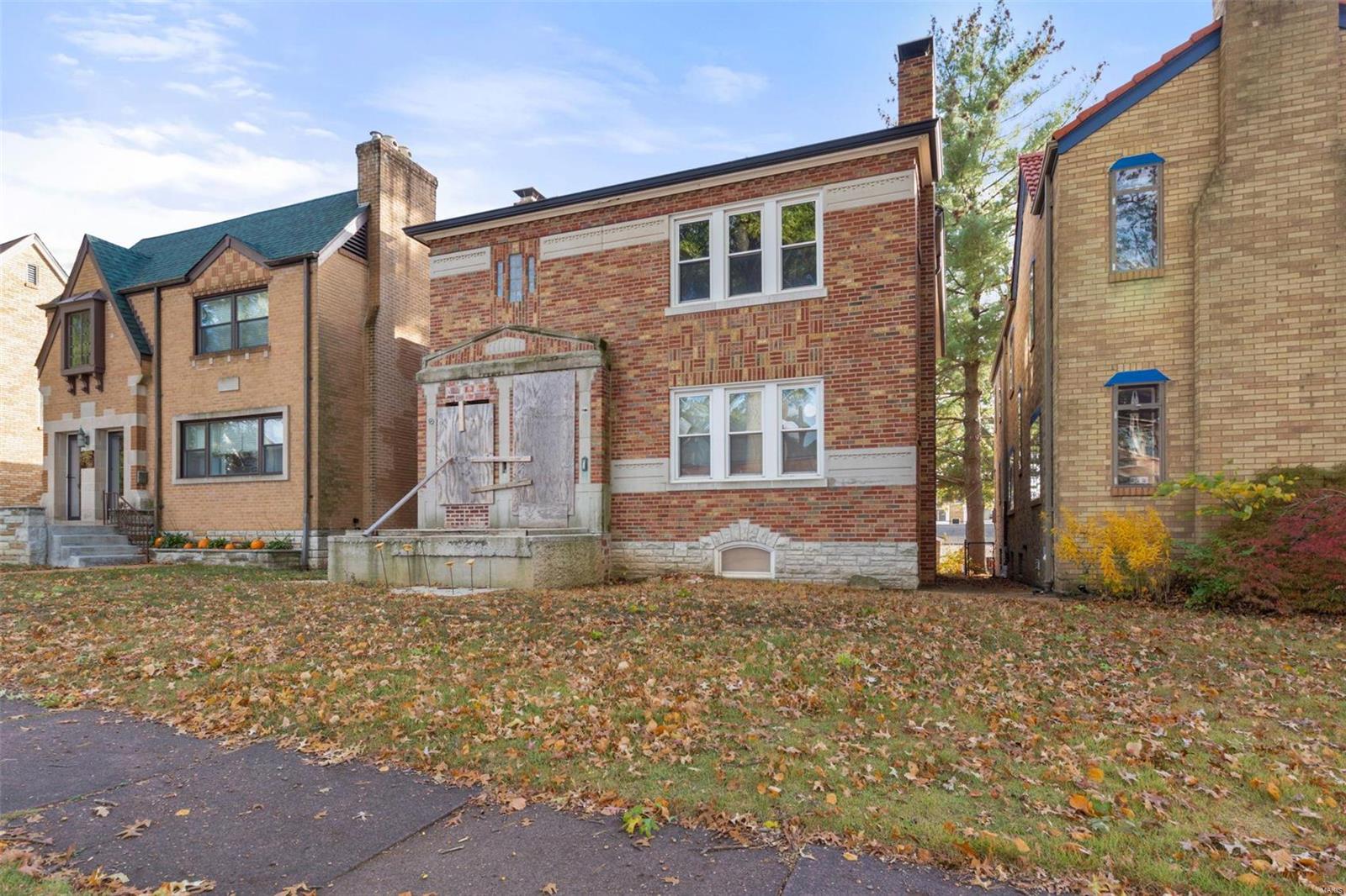 Loran Ave, Saint Louis, MO 63109