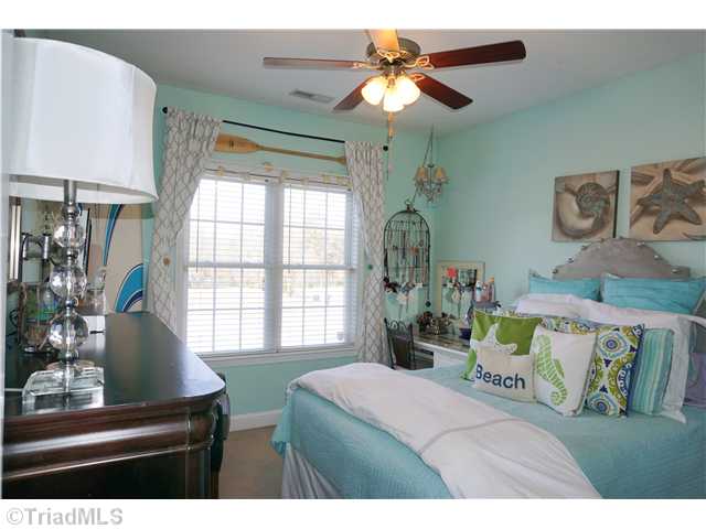 Ada Ln, Clemmons, NC 27012