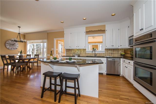 Leafield Dr, Midlothian, VA 23113