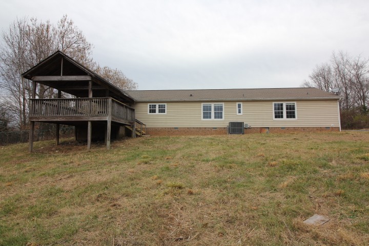 Mosley Ferry Rd, Ashland City, TN 37015