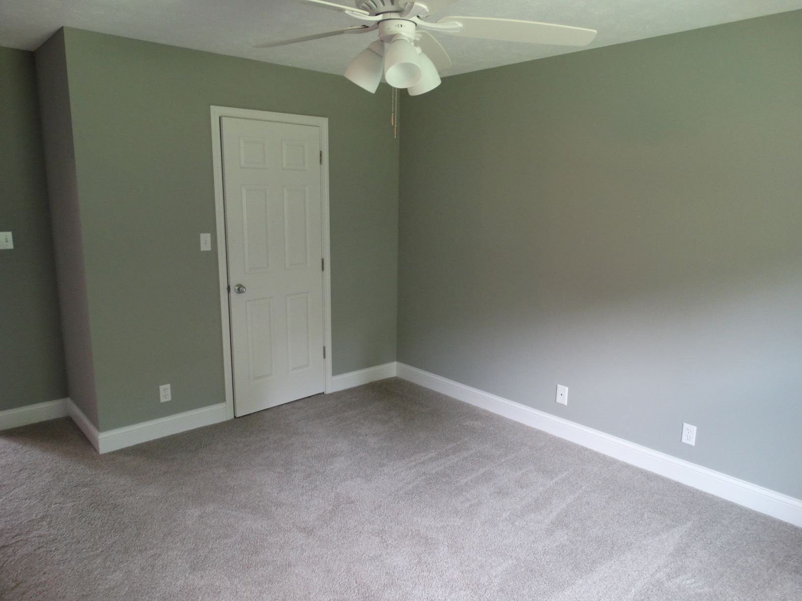 Yosemite Dr, Newburgh, IN 47630 #1