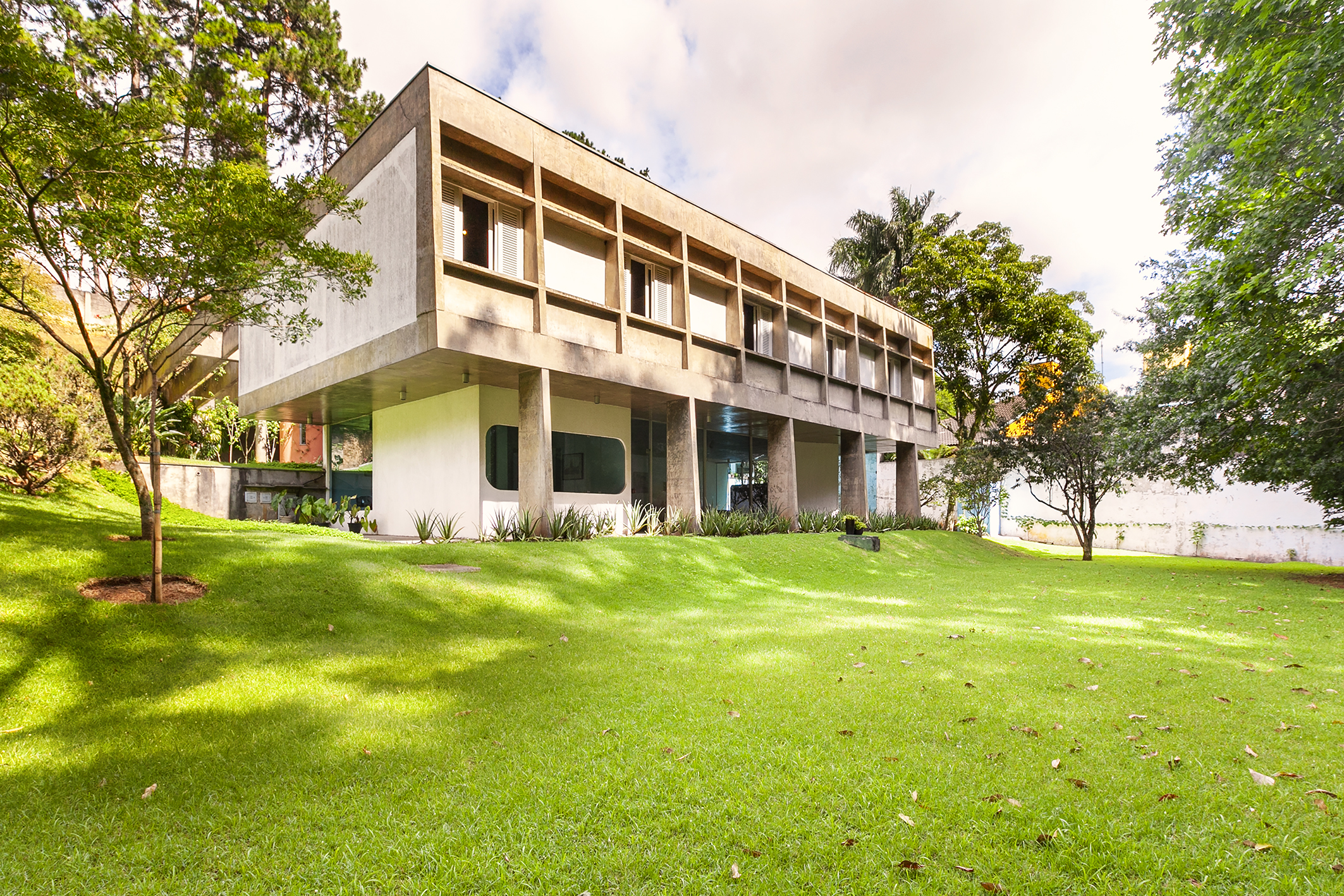 House in the Chácara Flora condominium