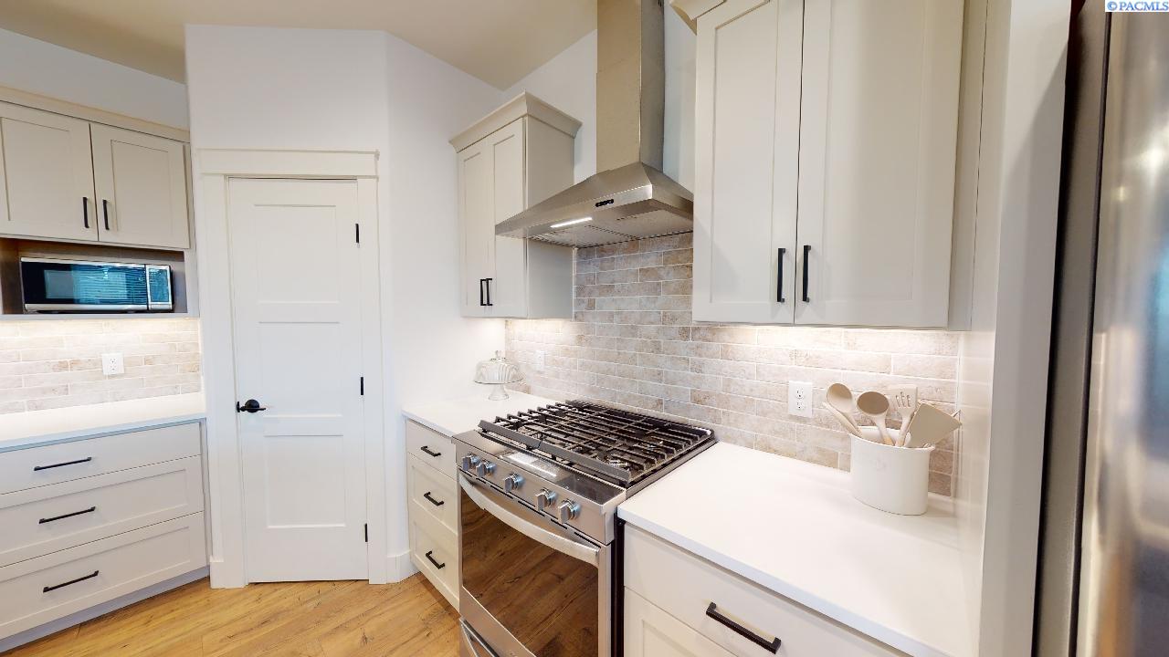 Panorama Dr, Pullman, WA 99163 #1