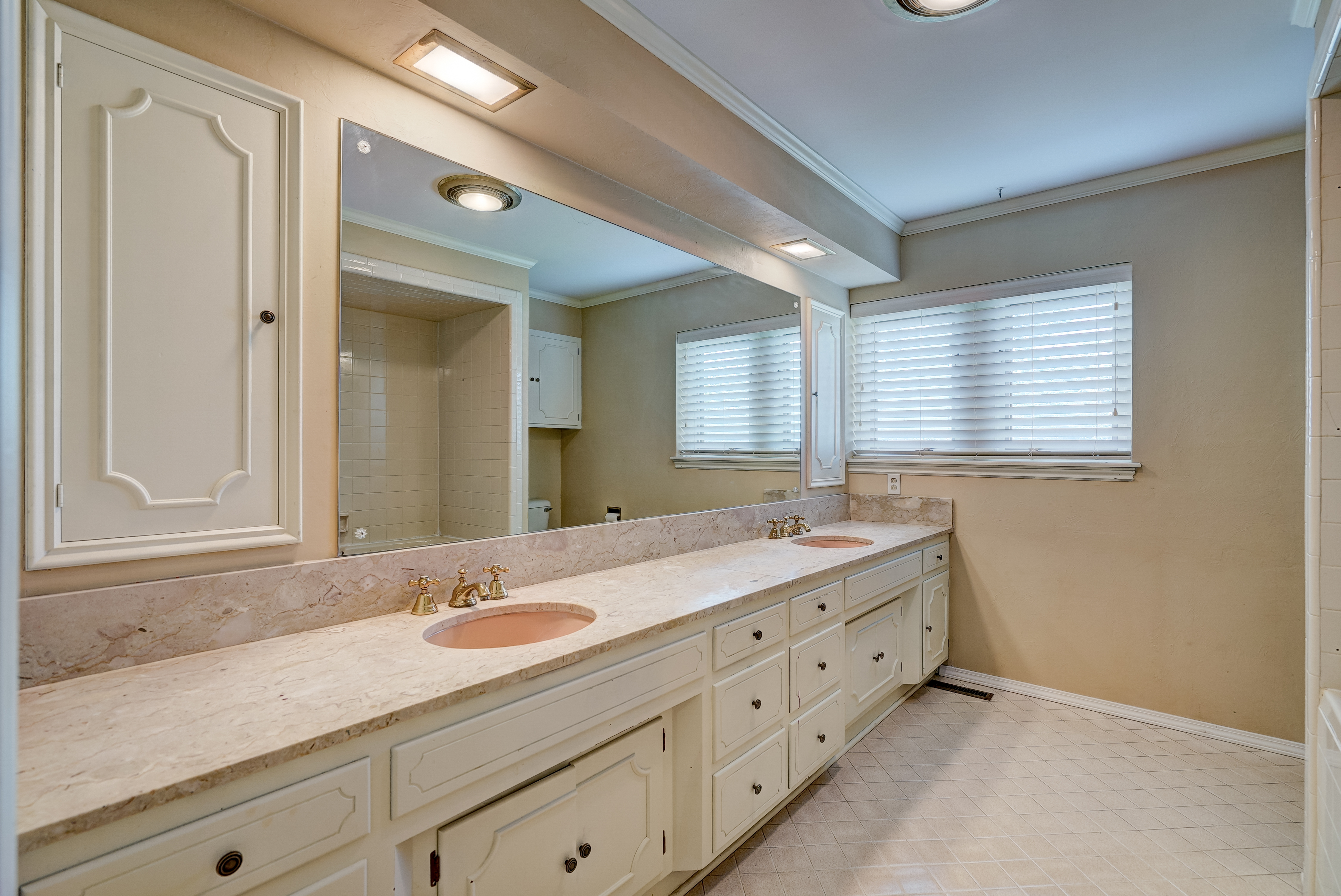 31st St, Oklahoma City, OK 73122