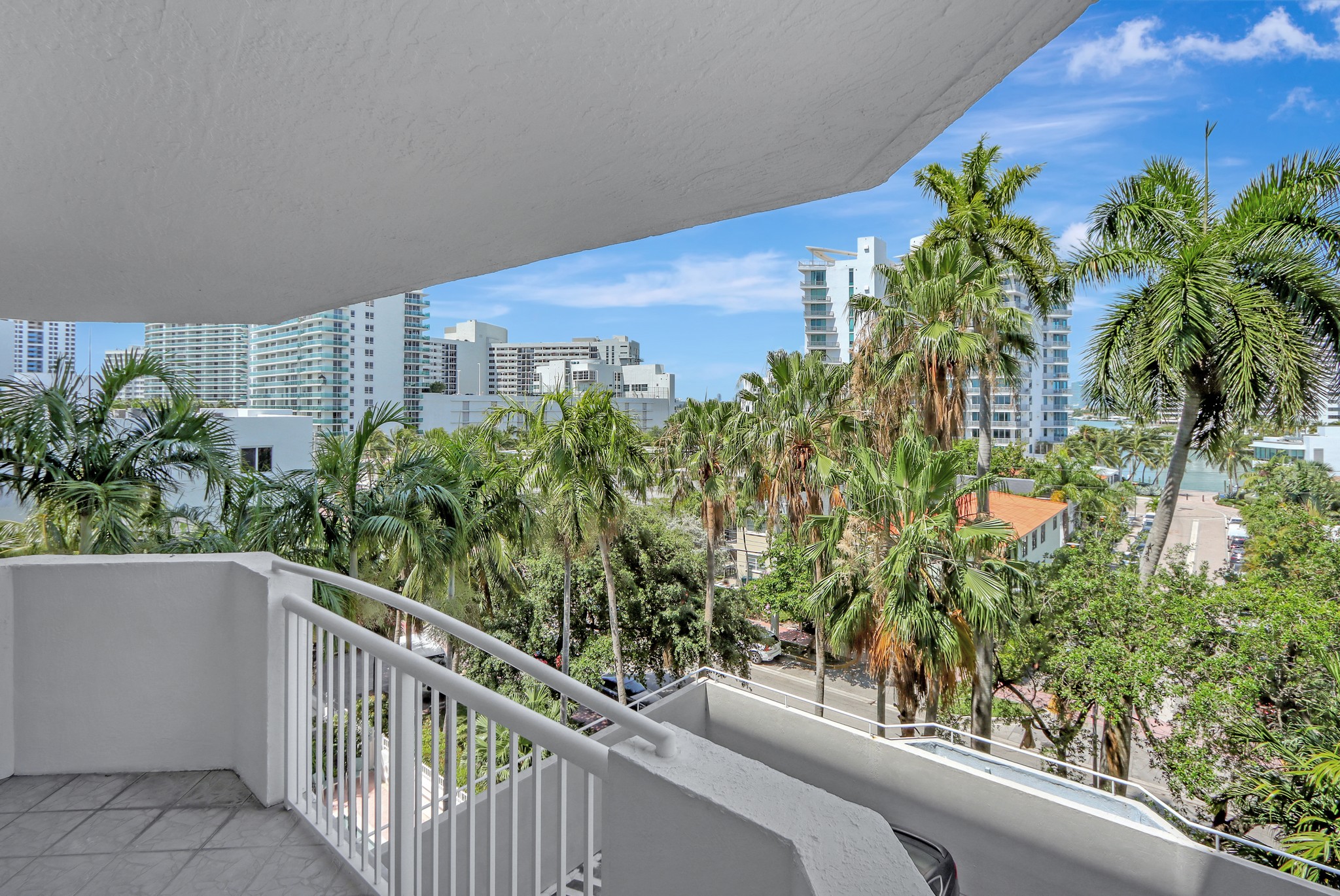 1621 Bay Rd, #506, Miami Beach, FL