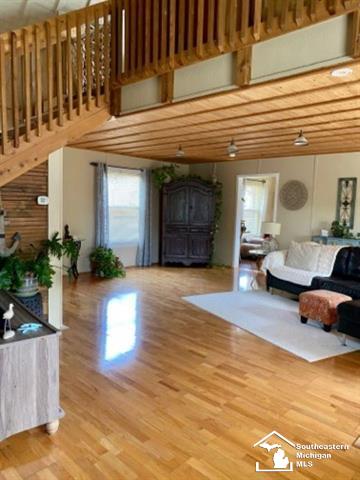 Fairview St, Monroe, MI 48162