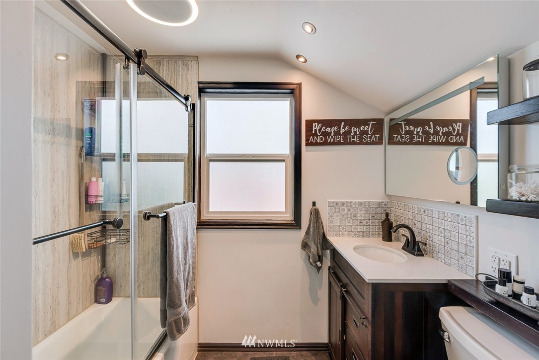 Elliott Ave, Wenatchee, WA 98801