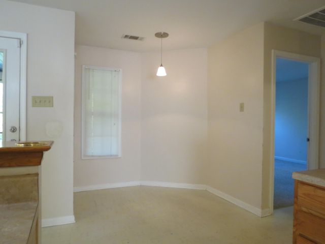 Forest Rd, New Llano, LA 71461