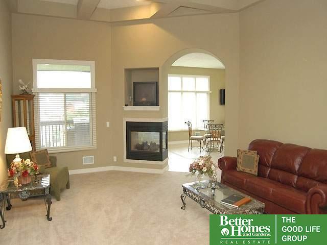 Burt St, Omaha, NE 68154 #1