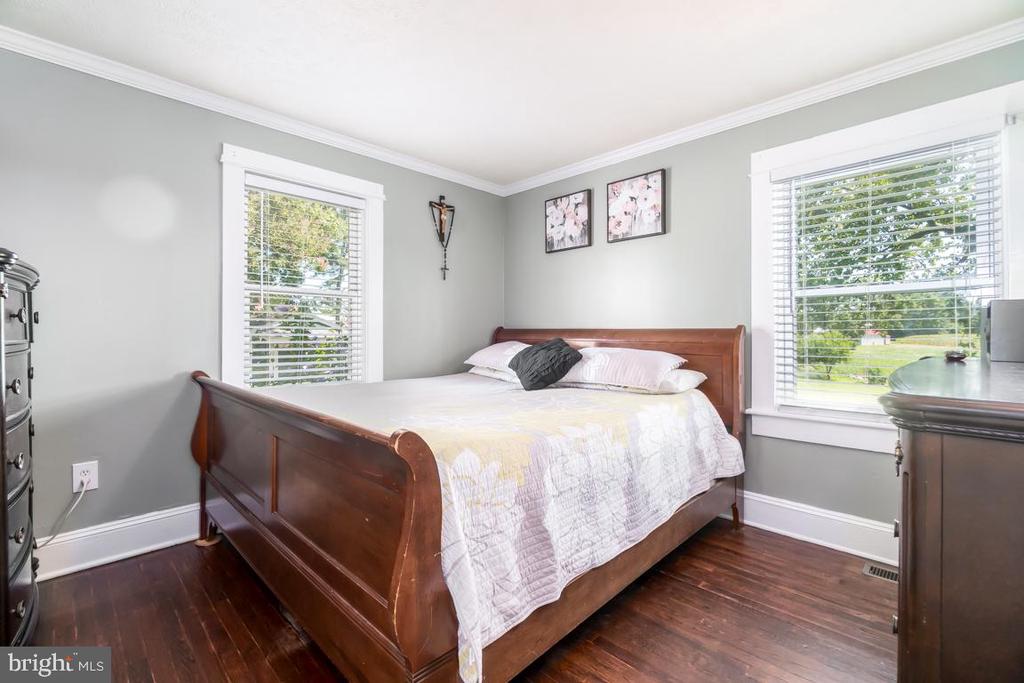 Village Ln, Callao, VA 22435