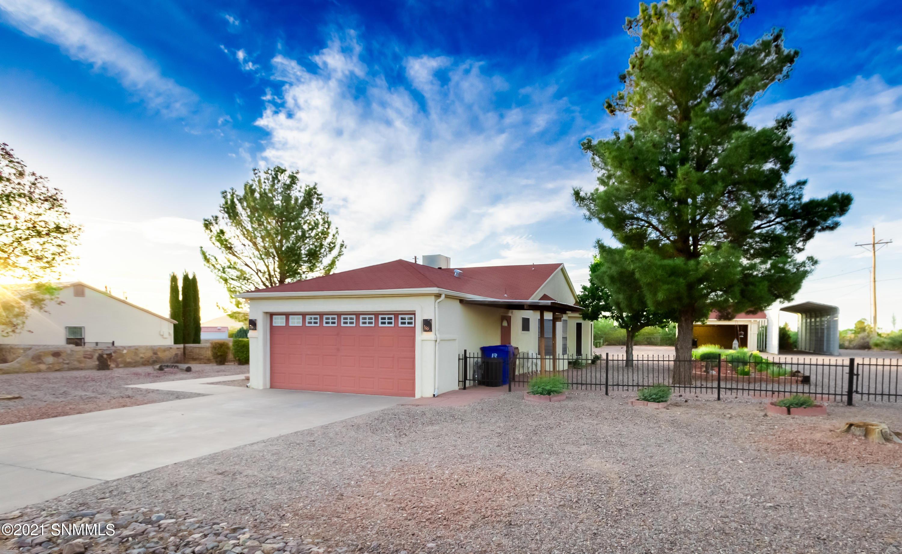 Windridge Cir, Las Cruces, NM 88012
