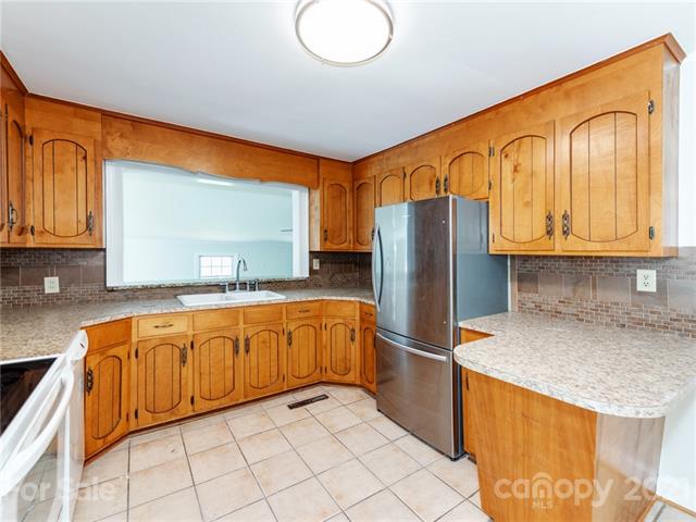 26th St, Kannapolis, NC 28083