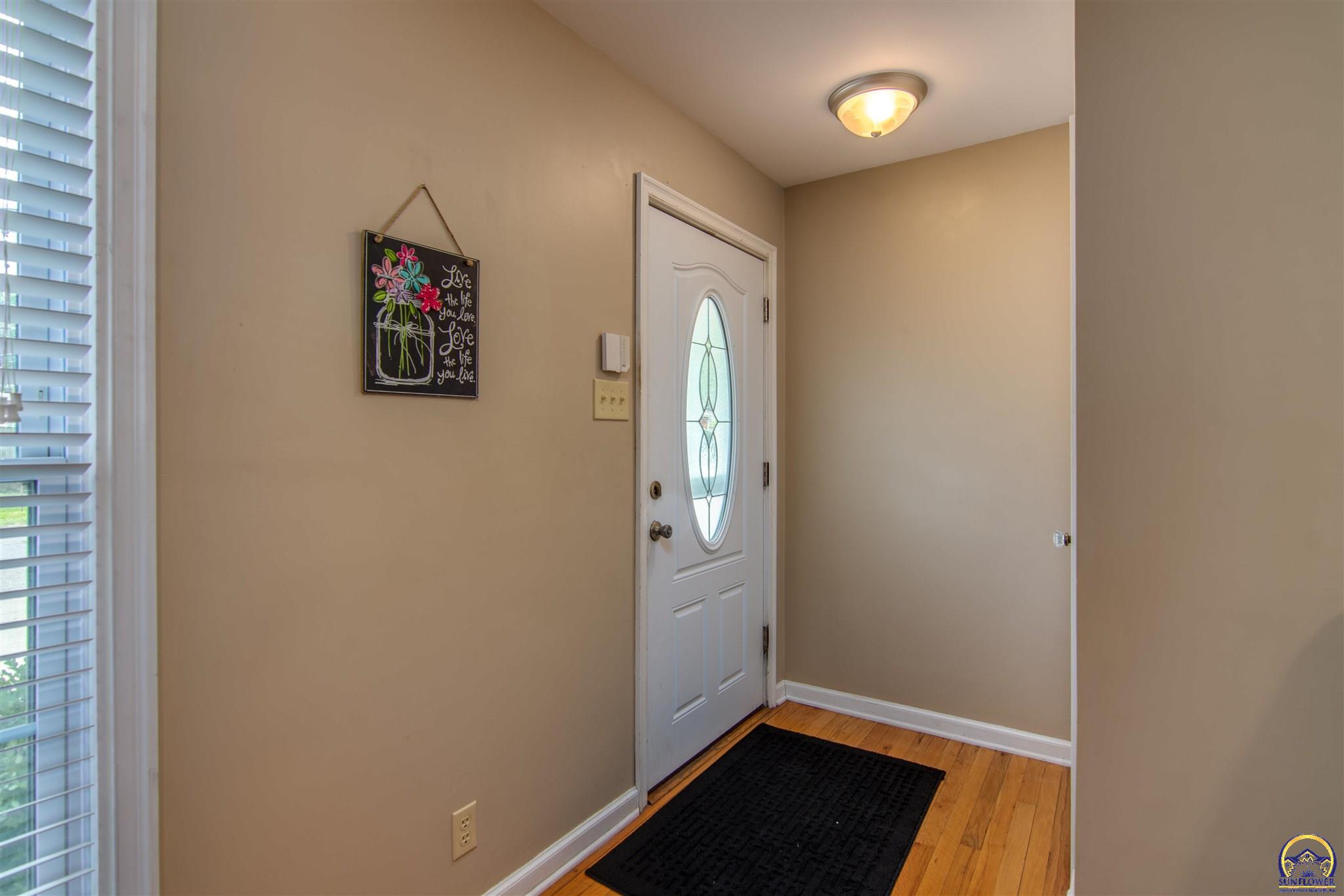 12th St, Topeka, KS 66604 #1