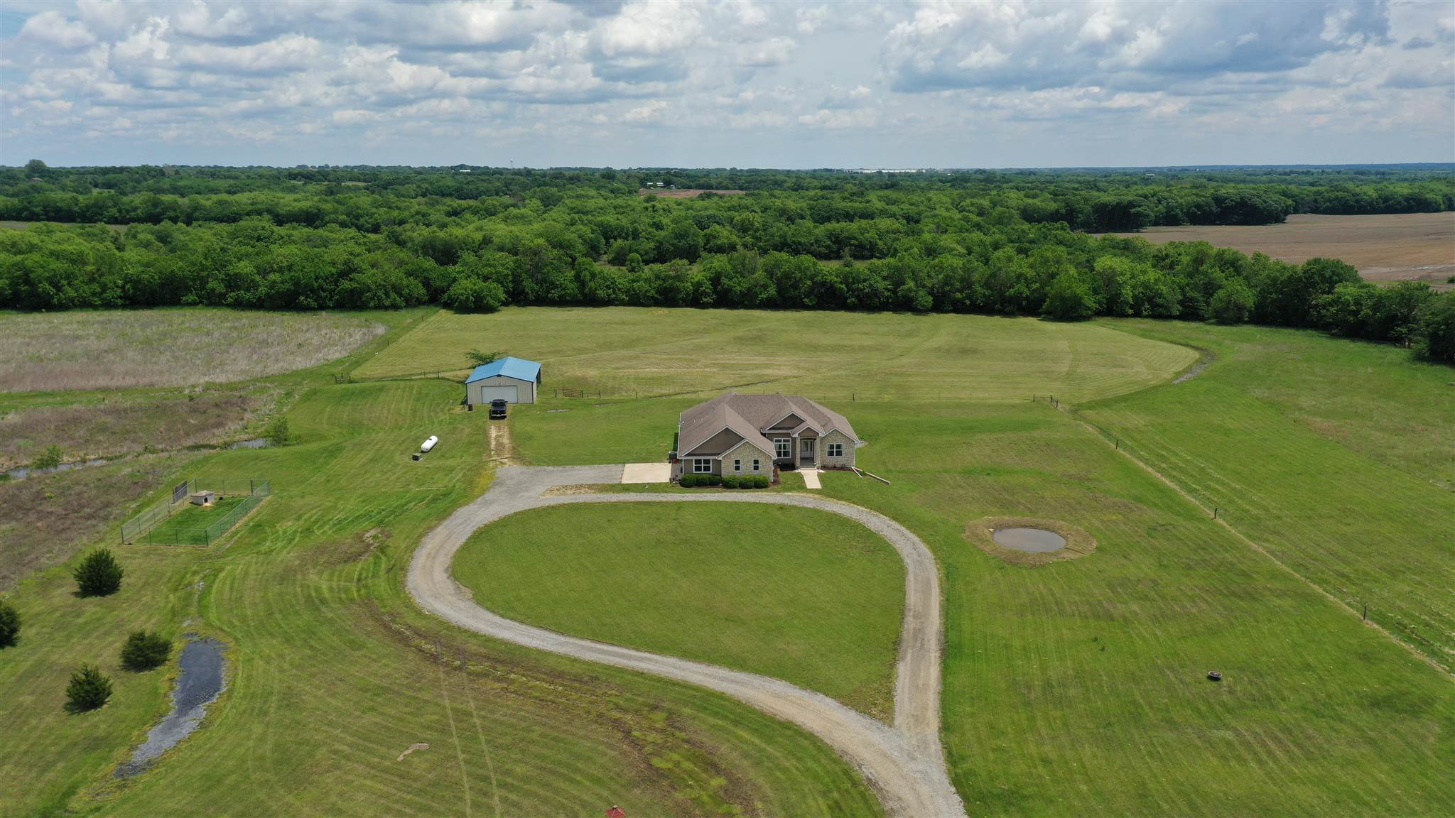 Urish Rd, Auburn, KS 66402