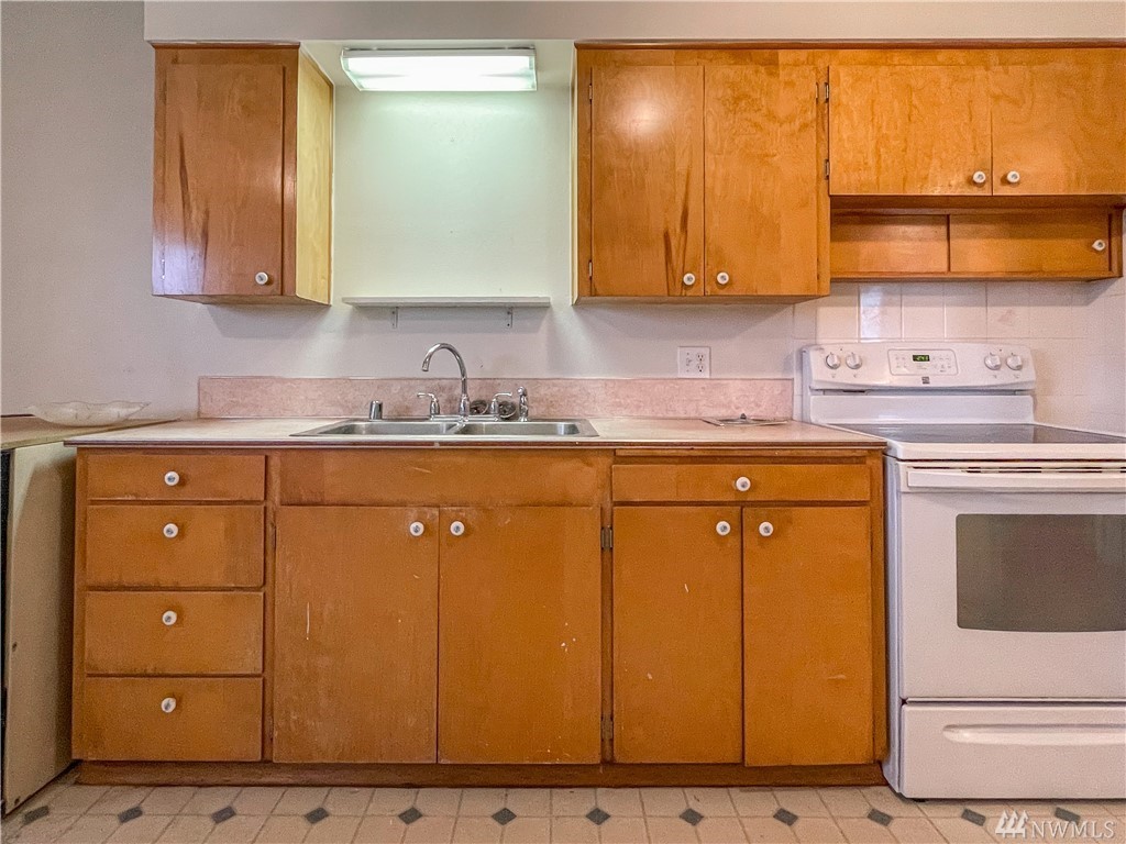 Ashley Way, Moses Lake, WA 98837