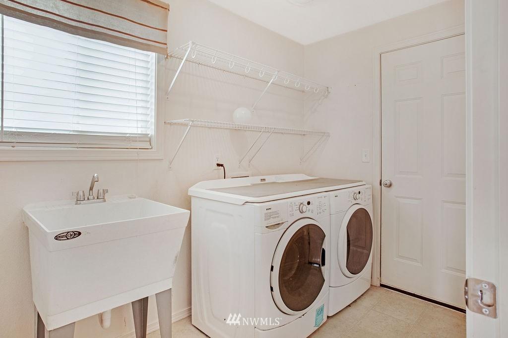 Allen Ave, Moses Lake, WA 98837
