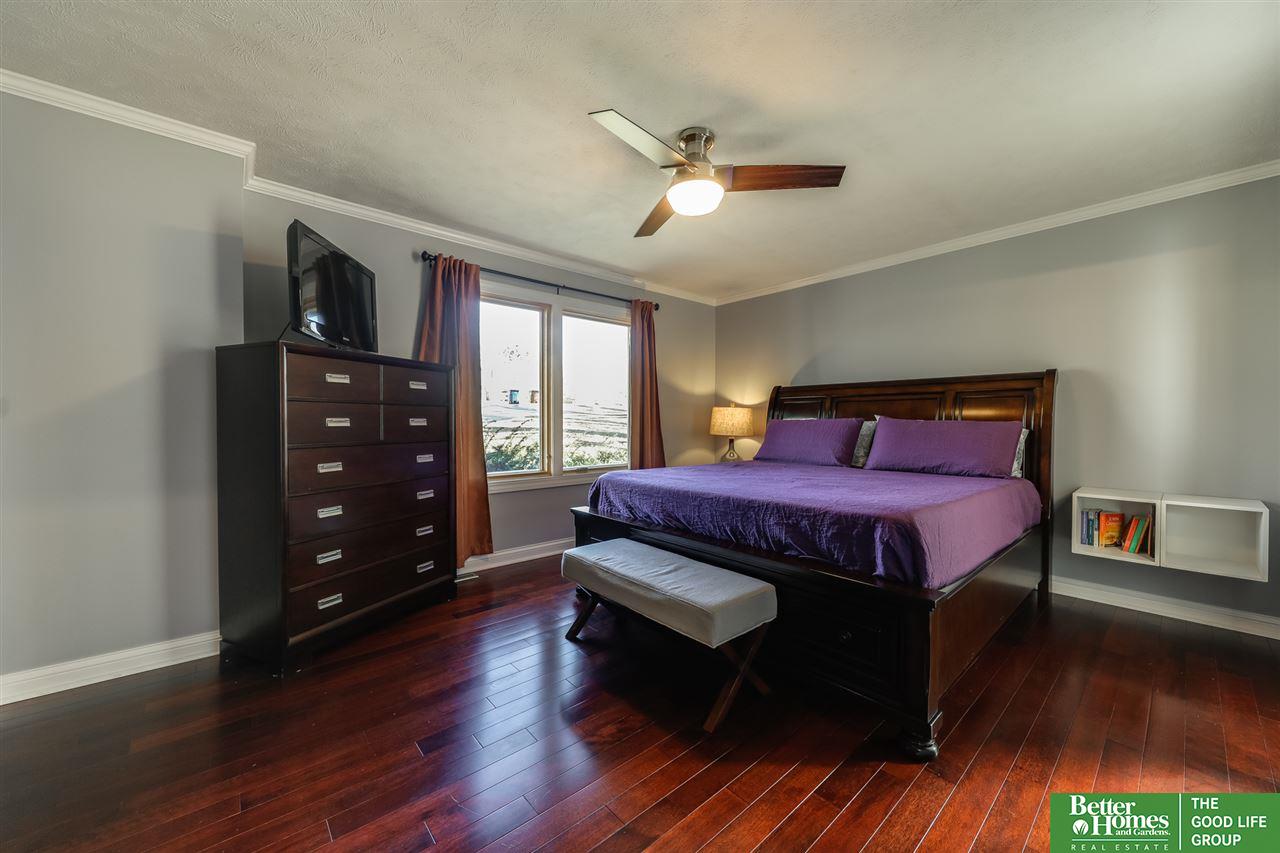 Bellevue Blvd, Bellevue, NE 68005