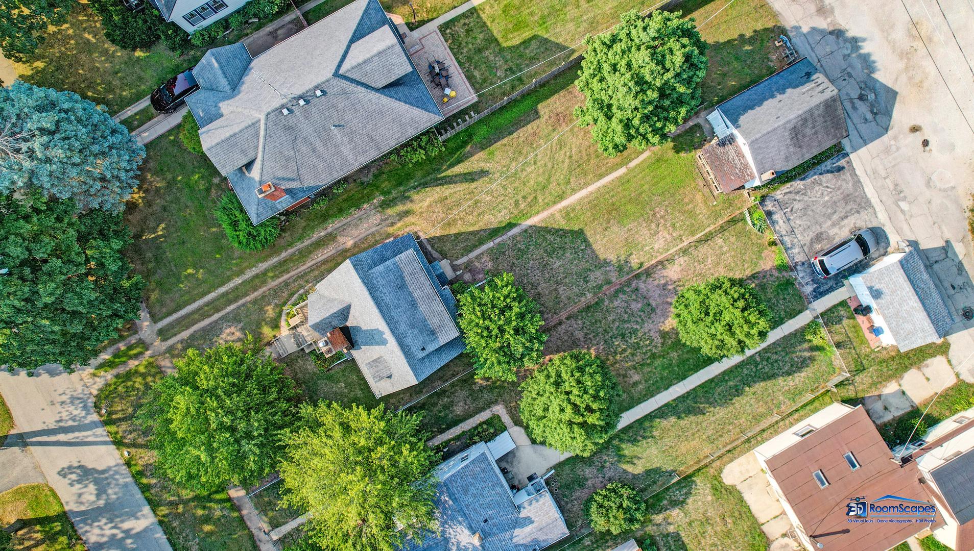 Elim Ave, Zion, IL 60099