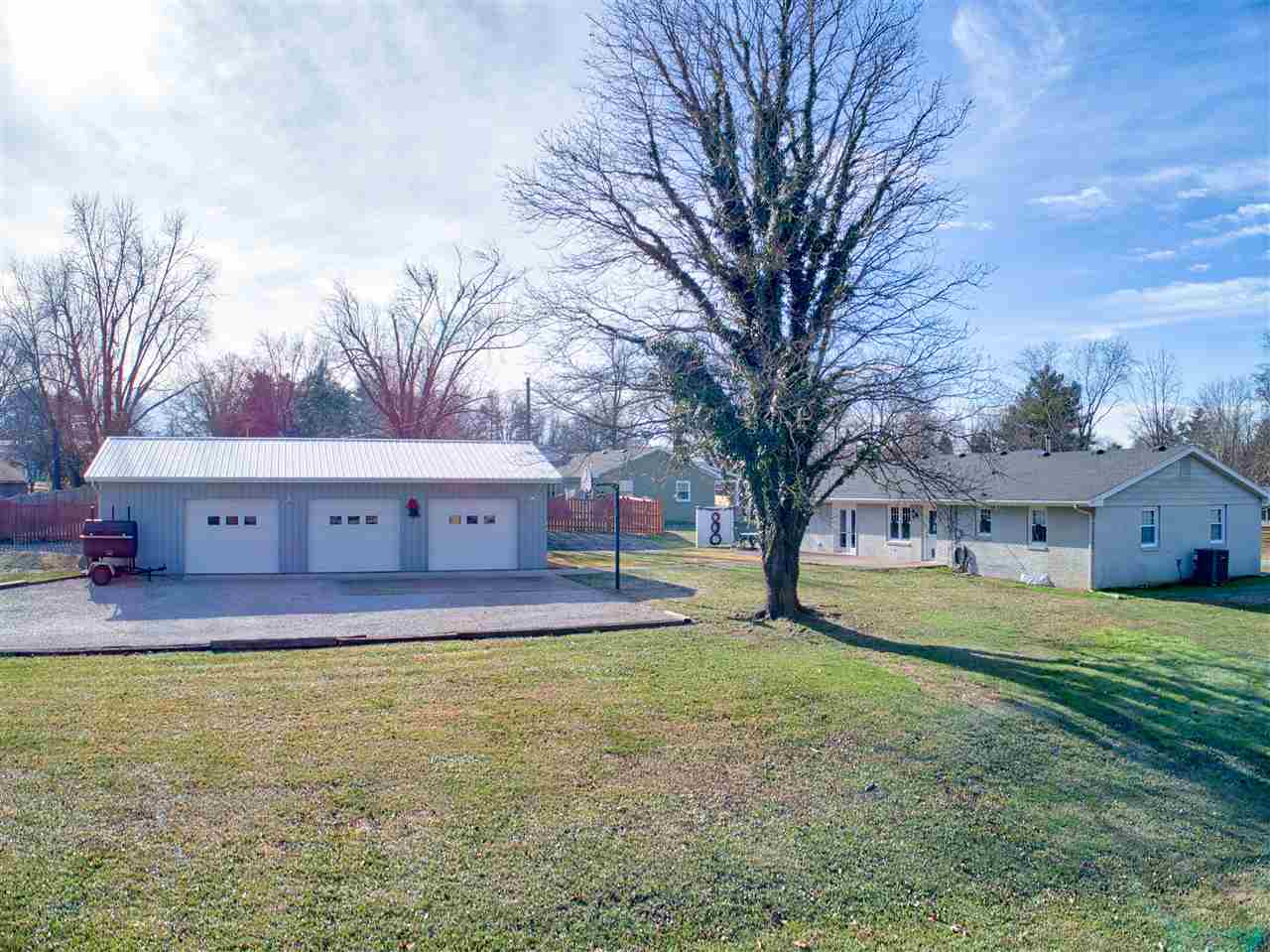 Orchard Dr, Boonville, IN 47601